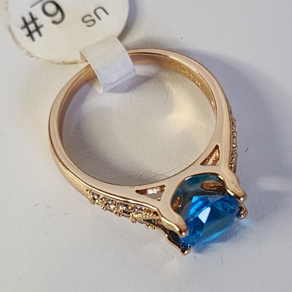Gold Filled Ring with Simulated Blue Topaz Stone - Picture 10 of 10